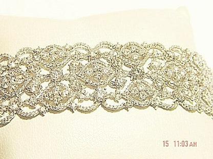 DIAMOND ROUND BRILLIANT SHAPE SET ALL THE WAY STRAIGHT DIAMONDS SET IN BRACELET