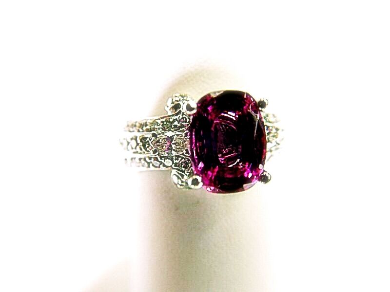 3.17 CTTW PINK SAPPHIRE OVAL CUT TOP ONLY ROUND BRILLIANT AND MARQUISE DIAMOND