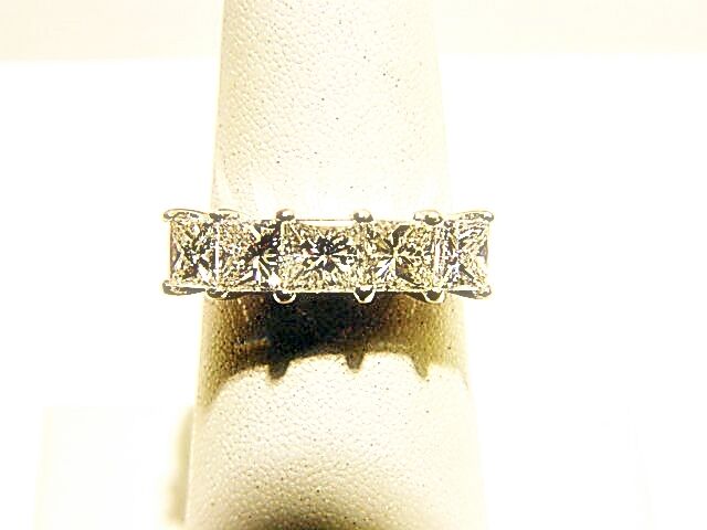 DIAMOND PRINCESS SHAPE TOP SET DIAMOND BAND 5 STONE DIAMOND ANNIVERSARY BAND