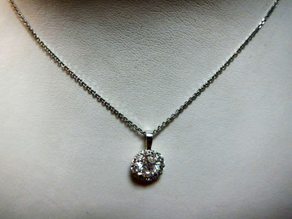 .73 CT CENTER .27 CT SIDE DIAMOND ROUND CENTER HALO DIAMOND AROUND 18 K PENDANT