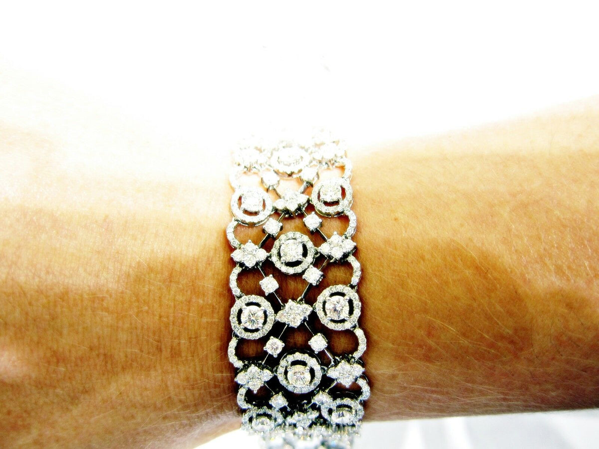 DIAMOND ROUND BRILLIANT SHAPE SET BRACELET