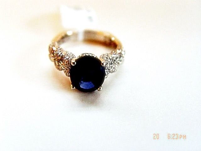 SAPPHIRE OVAL 4 PRONG SET DIAMOND ROUND BRILLIANT RING