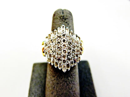 DIAMOND ROUND BRILLIANT BAGUETTE SHAPE CLUSTER PRONG