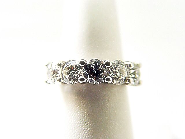 DIAMOND 5 STONE ROUND BR SHAPE COMMON PRONG SET BAND ANNIVERSARY DIAMOND BAND