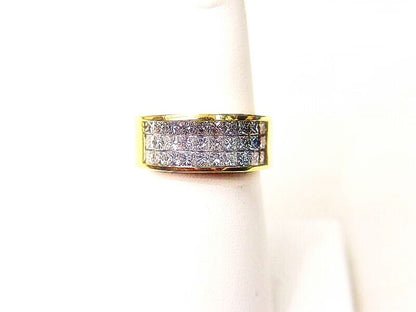3 ROW PRINCESS CUT TOP ONLY DIAMOND BAND 30 STONES INVISIBLE SET DIAMOND BAND