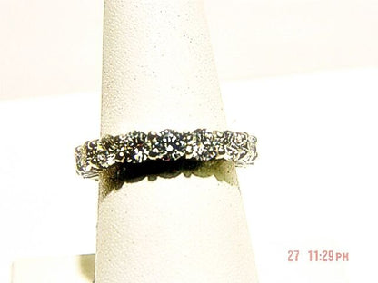 DIAMOND ROUND BRILLIANT SHAPE ETERNITY SET BAND 17 STONE DIAMOND BAND
