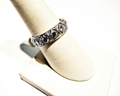 DIAMOND ROUND BRILLIANT SHAPE ANTIQUE STYLE ETERNITY BAND
