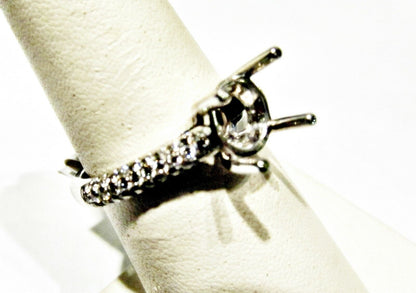 DIAMOND PAVE SETTING
