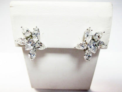 DIAMOND EARRING EIGHT PEAR SHAPE FOUR MARQUISE SET LARGE CLUSTER EARRING