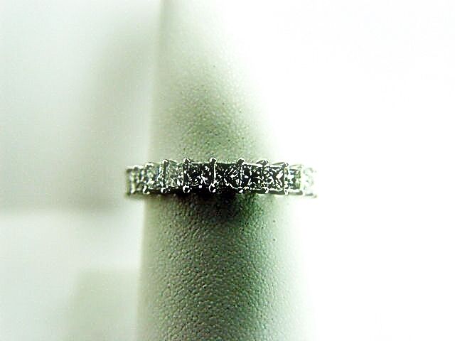 DIAMOND PRINCESS SHAPE COMMON PRONG SET ETERNITY SET DIAMOND BAND