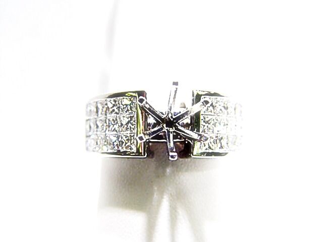 DIAMOND 30 PRINCESS SHAPE INVISIBLE SET 5X3 ROW SETTING