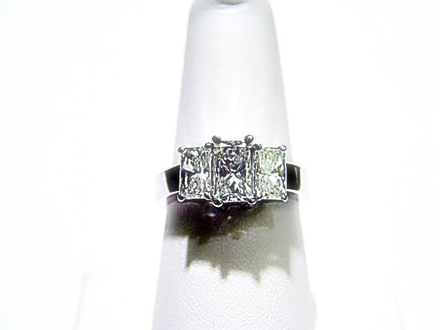 CERTIFIED 3 STONE RING 2.89 CTTW RADIANT DIAMOND CENTER 7.25X4.