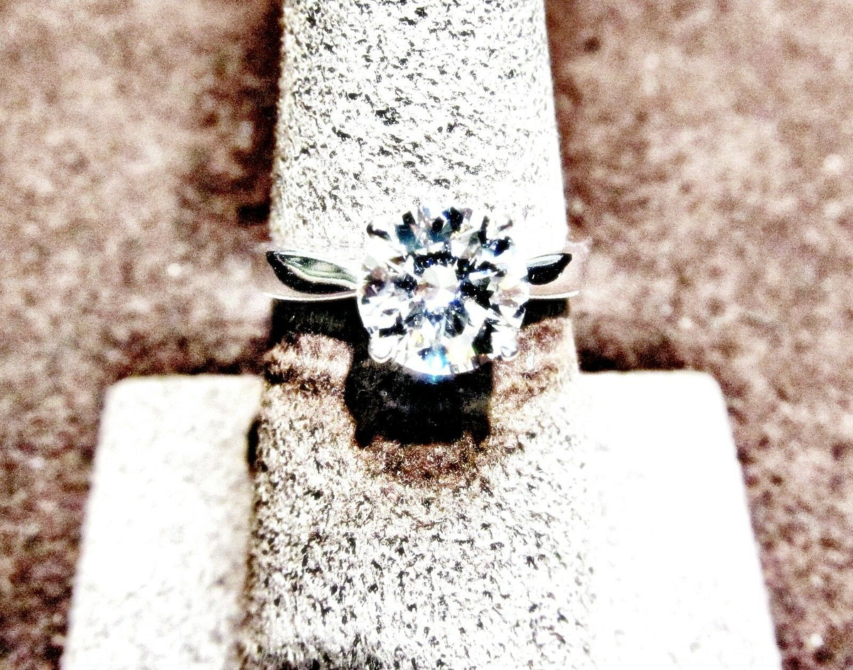 GIA CERTIFIED VERYGOOD AND EXCELLENT POLISH CUT SYMMETRY