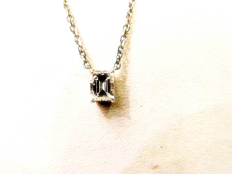 EMERALD CUT DIAMOND SOLITAIRE PENDANT 4 PRONG SET 1.00 CT DIAMOND PENDANT