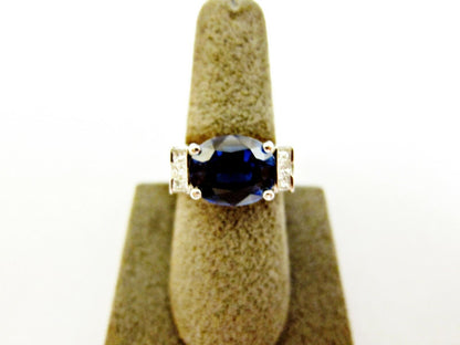 SAPPHIRE OVAL SHAPE 8.18 CT 18 K WHITE GOLD FACETED DIAMOND PRINCESS SHAPE SET