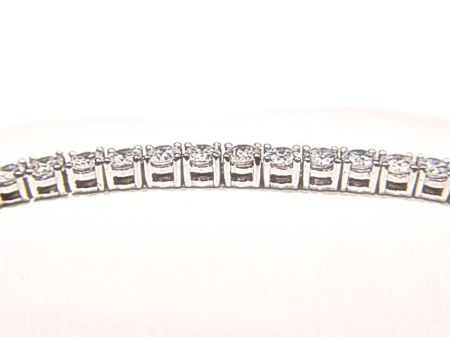 ROUND BRILLIANT CUT DIAMONDS 4 PRONG SET TENNIS BRACELET