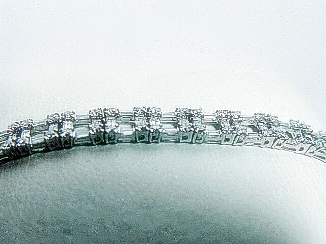 DIAMOND ROUND BR SHAPE 102 STONE BAGUETTE SHAPE 101 STONE DIAMOND PRONG BRACELET