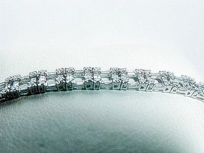 DIAMOND ROUND BR SHAPE 102 STONE BAGUETTE SHAPE 101 STONE DIAMOND PRONG BRACELET