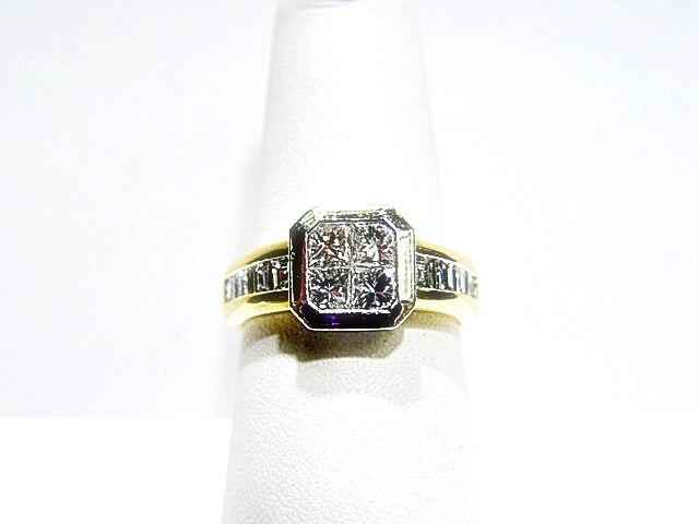 DIAMOND 4 TAPERED PRINCESS SHAPE CENTER SET 8 BAGUETTE