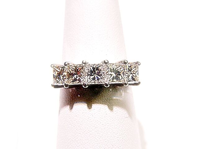 2.71 CT 5 STONE PRINCESS SHAPE COMMON PRONG SET DIAMOND BAND DIAMOND PLATINUM