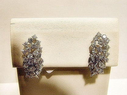 DIAMOND ROUND BRILLIANT BAGUETTE SHAPE EARRING