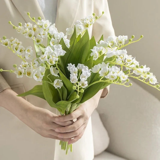 5pcs Lily of The Valley Artificial Flowers Silk Fake Flower for Bridal Wedding Bouquet Home Garden Party Living Room Decoration