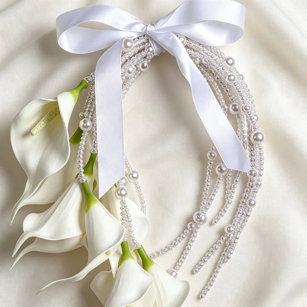 Minimalist White Calla Lily Bridal Bouquet Artificial Pearl Chain Tassel Hand Flower for Wedding Ceremony Home Decor Gift Giving