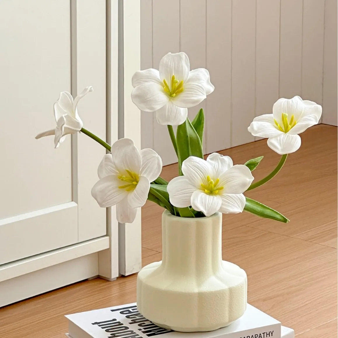8pcs Brownie Tulip Artificial Flowers Bouquet PU Soft Fake Tulips for Home Office Room Decor Wedding Photography Props Flower