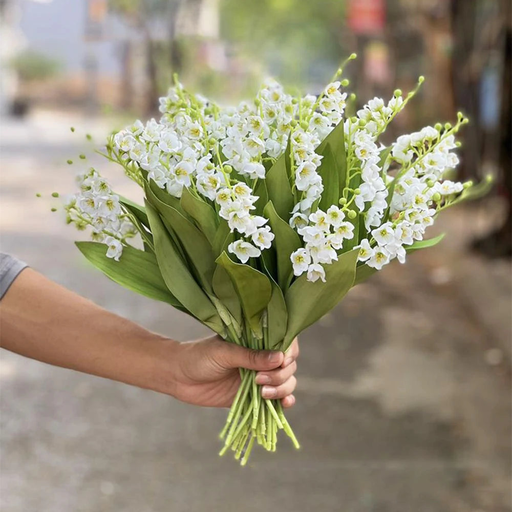 5pcs Lily of The Valley Artificial Flowers Silk Fake Flower for Bridal Wedding Bouquet Home Garden Party Living Room Decoration