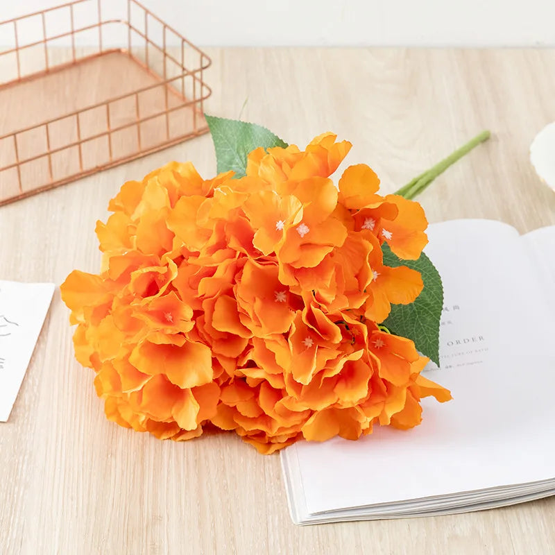 48CM Long 5 Heads Silk Hydrangea Heads with Stems Artificial Hydrangea Flower Head for Home Wedding Party Baby Shower Decoration