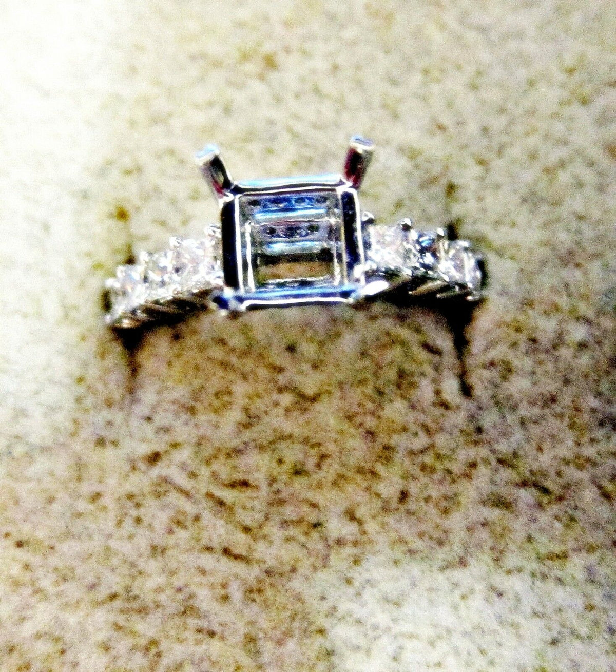 DIAMOND SETTING