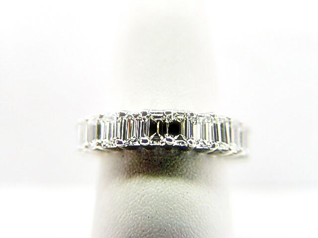 DIAMOND 26 STONE EMERALD SHAPE ETERNITY SET BAND COMMON PRONG SET DIAMOND BAND