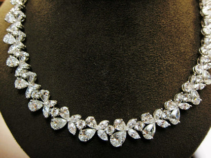DIAMOND NECKLACE MULTI-SHAPE DIAMOND SET PRETTY DIAMOND NECKLACE SET DIAMOND