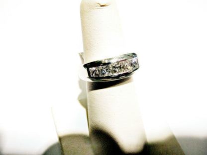 SEVEN DIAMOND CHANNEL SET BAND PRINCESS SHAPE