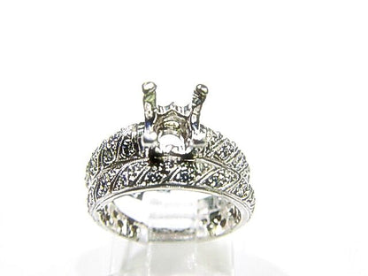 ROUND BRILLIANT SETTING AND ETERNITY BAND 4 PRONG