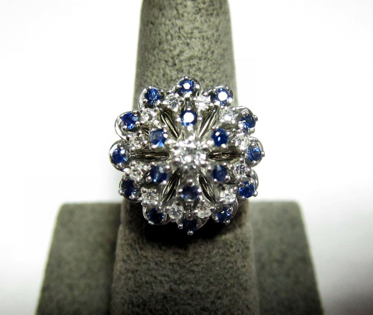 DIAMOND SAPPHIRE COCKTAIL RING