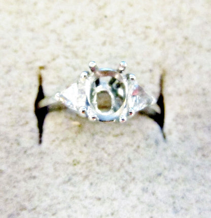 DIAMOND TRILLION SHAPE SETTING FOR OVAL