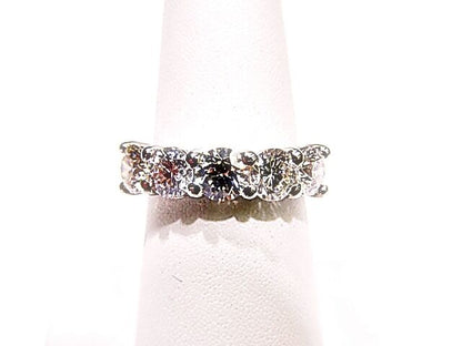 5 STONE 56 POINTERS ROUND BRILLIANT 2.82 CT DIAMOND BAND COMMON PRONG PLATINUM