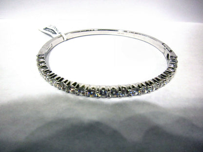 DIAMOND ROUND BRILLIANT BANGLE SET ON TOP PRONG SET CUFF DIAMOND BANGLE BRACELET