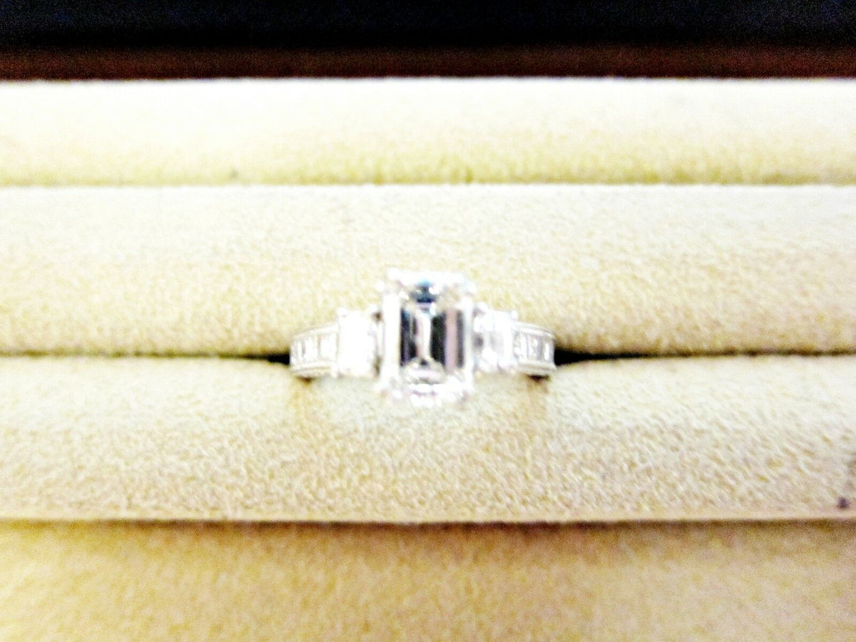 certified emerald diamond h color vs2 clarity 1.30 ct side 1.42 ct platinum