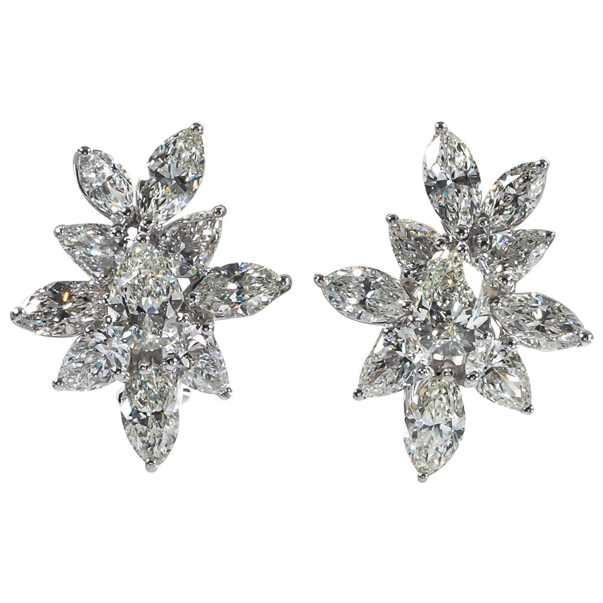 https://a.1stdibscdn.com/archivesE/jewelry/1stdibs/012215/DiamondScene_CC_DM//05/X.jpg