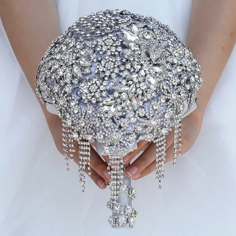 18CM High-end Luxury Full Diamond Bridal Bouquet Silver Rhinestone Brooch Tassel Wedding Flower Bouquet Handmade Bridesmaid Holding Flowers