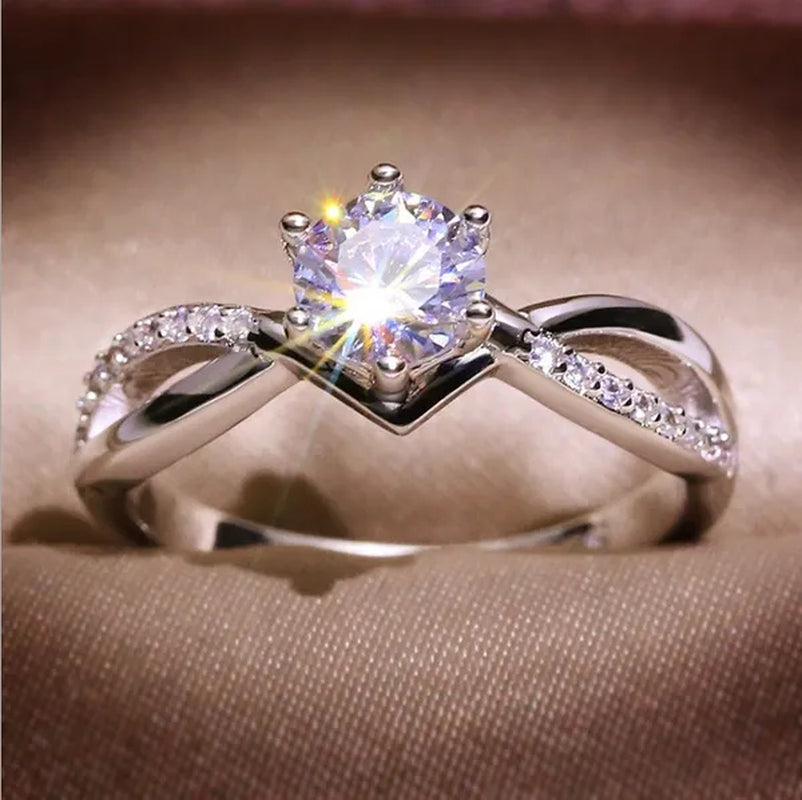 Six-Pronged Colorless Moissanite Infinity Engagement Ring In Infinity Ring Diamond Infinity Wedding Band  Infinity Ring Diamond Twist Ring Half-Way Infinity Ring Engagement Ring Anniversary Ring Rings for Women Fashion Jewelry