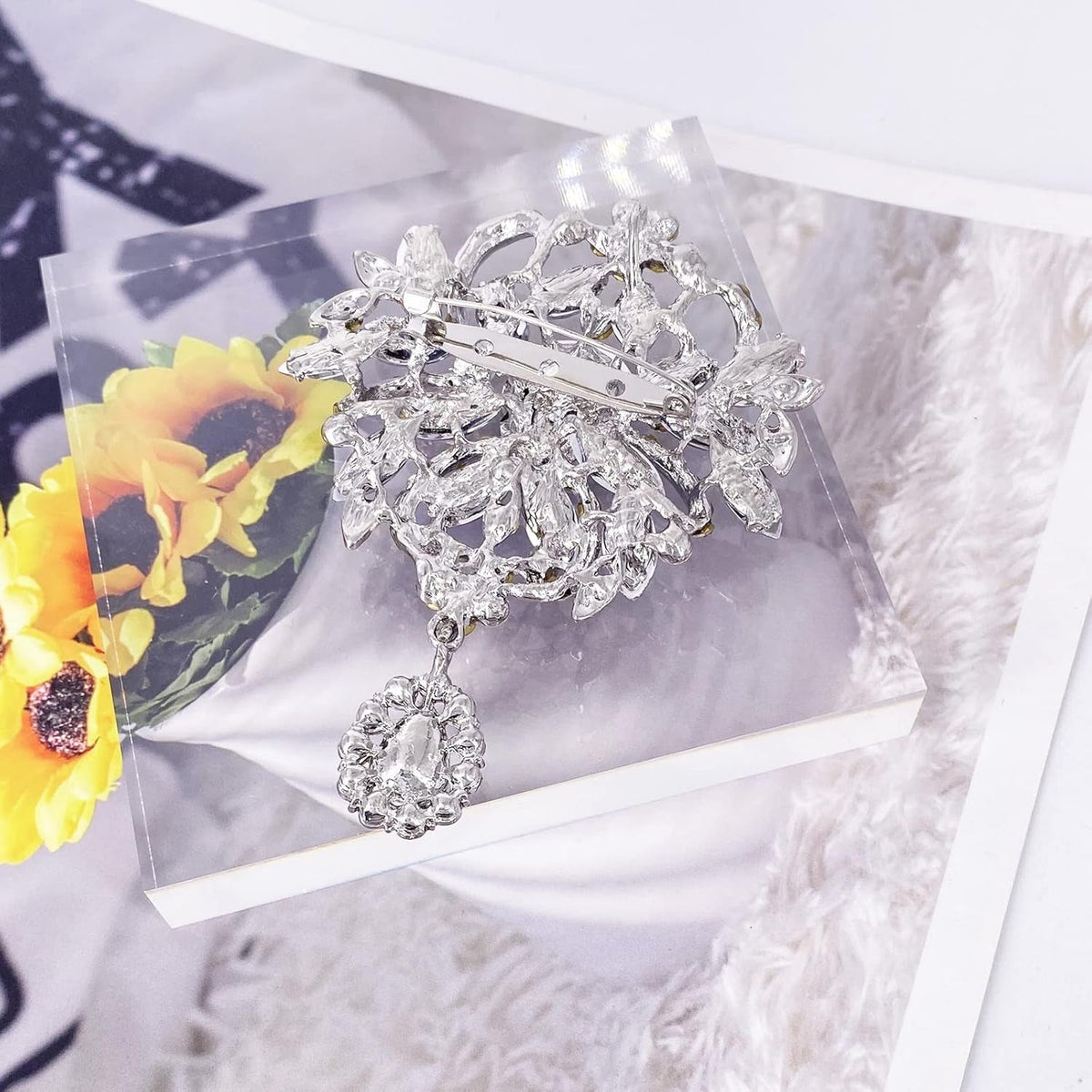 Wedding Bridal Big Brown Crystal Rhinestone Bouquet Brooch Pin for Women Golden Tone