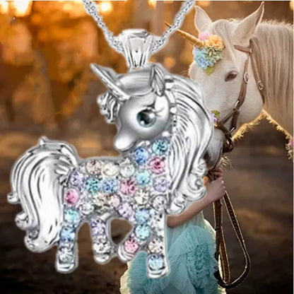 Exquisite Fashion Personality Women's Unicorn Jewelry Accessories  Necklace Zircon Necklace Couple Jewelry Accessories Lovely and Elegant Unicorn Animal Pendant Birthday Wedding Valentine's Day Anniversary Gift