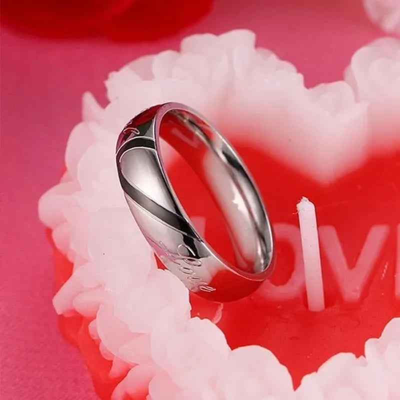 2 pcs / set . Heart of love couple titanium steel wedding rings for women fashion jewelry woman accessories silver ring women for man