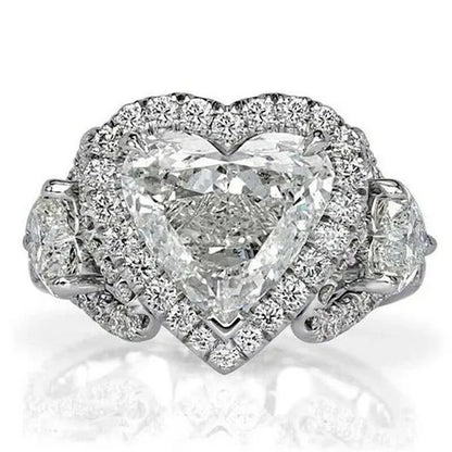 Gorgeous Exquisite Heart Rings for Women White Crystal Zircon Jewelry Fashion Bride Engagement Wedding Party Gift