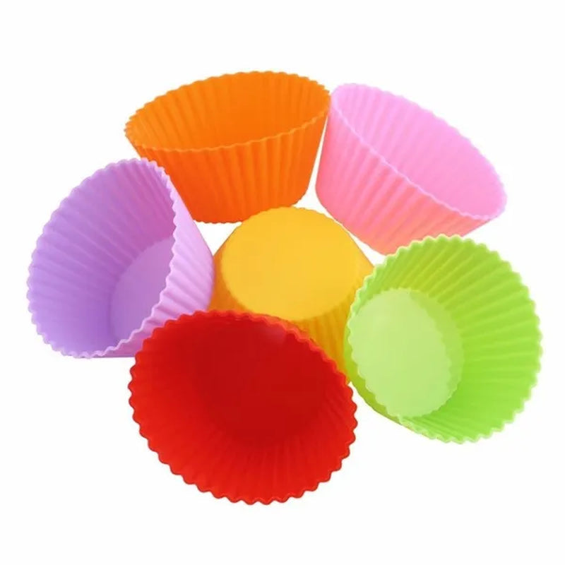 12PCS silicone muffin cups, silicone molds in the form of baking cups for kitchen baking tools, cakes and muffin pans (random color)