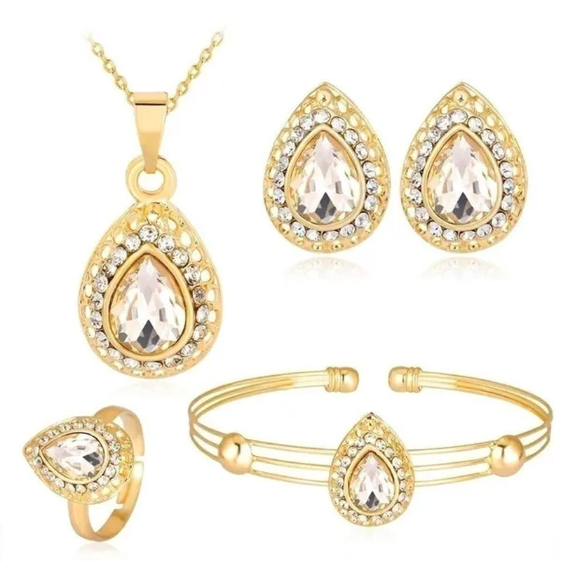 4 Pcs / Set of Luxury Sapphire Princess Crown Necklace Set European and American Bride Engagement Ring Earrings Pendant Beautiful 18K Rose Gold Diamond Wedding Jewelry Set