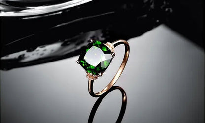 Natural Emerald Diamond Ring 18K Yellow Gold Engagement Jewelry